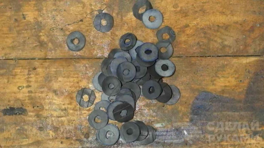 Как сделать шлифовальную насадку из шайб и резиновых прокладок Как сделать шлифовальную насадку из шайб и резиновых прокладок самоделкин