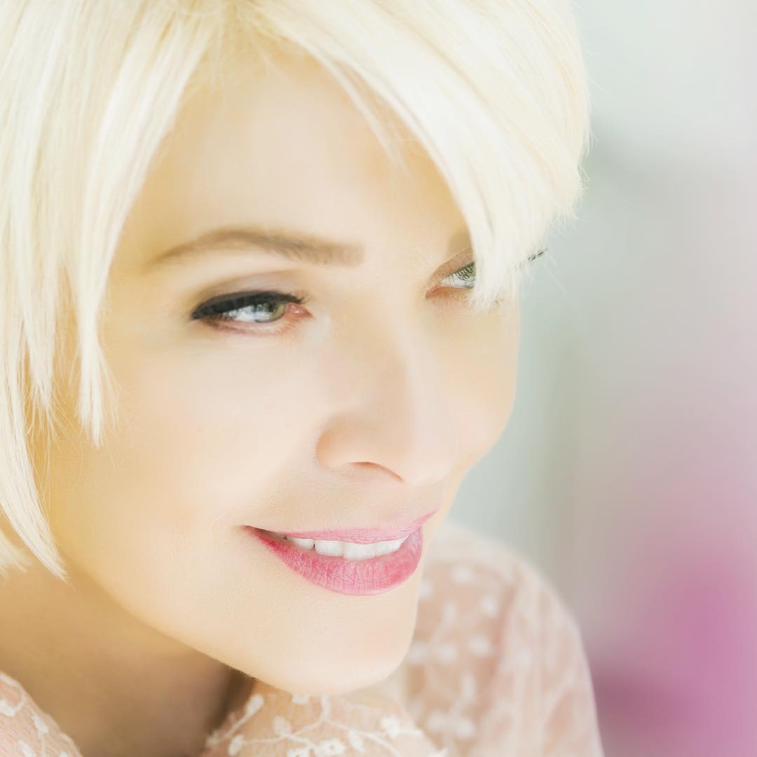 В Сети ожесточенно спорят, кто красивее:Татьяна Веденеева или Лайма Вайкуле? А вам как кажется? В Сети ожесточенно спорят, кто красивее:Татьяна Веденеева или Лайма Вайкуле? А вам как кажется? актрисы,женщины,красота,фотографии