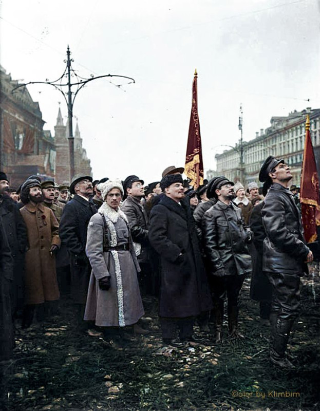 21 января – 100 лет со дня смерти В.И. Ульянова (Ленина)

К наиболее метким высказываниям о В.И.-12