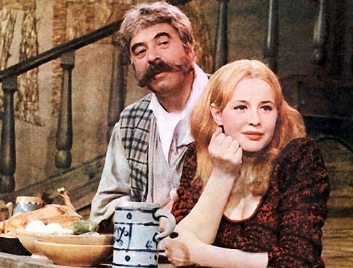 Кадр из фильма *Старая, старая сказка*, 1968 | Фото: domkino.tv Кадр из фильма *Старая, старая сказка*, 1968 | Фото: domkino.tv