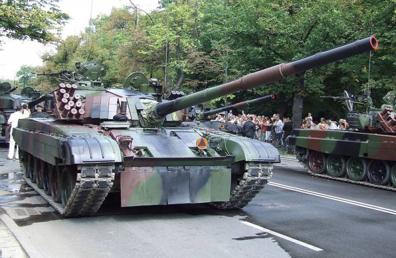 Американская пресса: США намерены обсудить с союзниками вопрос передачи Украине танков советского образца