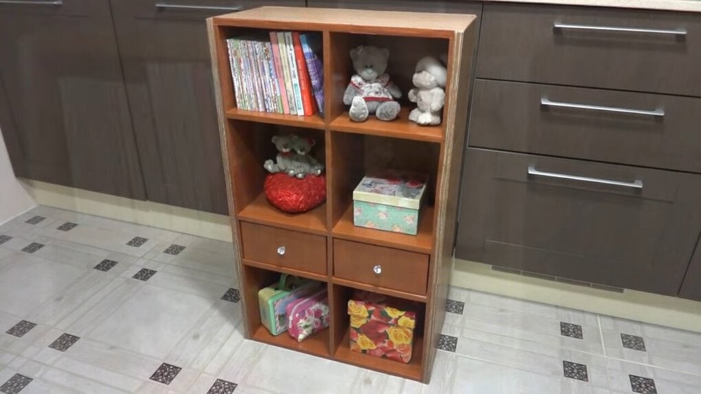 Разрезав картонные коробки и склеивая их, вы получите поразительный результат домашний досуг,мебель,своими руками