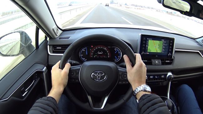 Новая Toyota RAV4 2019. Тест драйв зимой в морозы показал все плюсы и недостатки 3