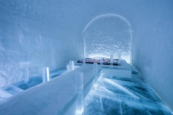 Леденящая красота ледяного отеля в Юккасъярви 