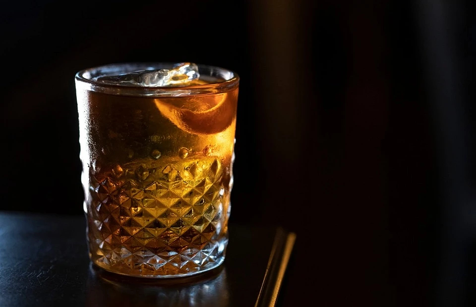 Разбуди в нем лесоруба: 4 рецепта самых брутальных алкогольных коктейлей