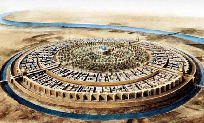 В 1485 португальцы двигались вглубь Африки и нашли город неизвестной цивилизации размером больше Москвы