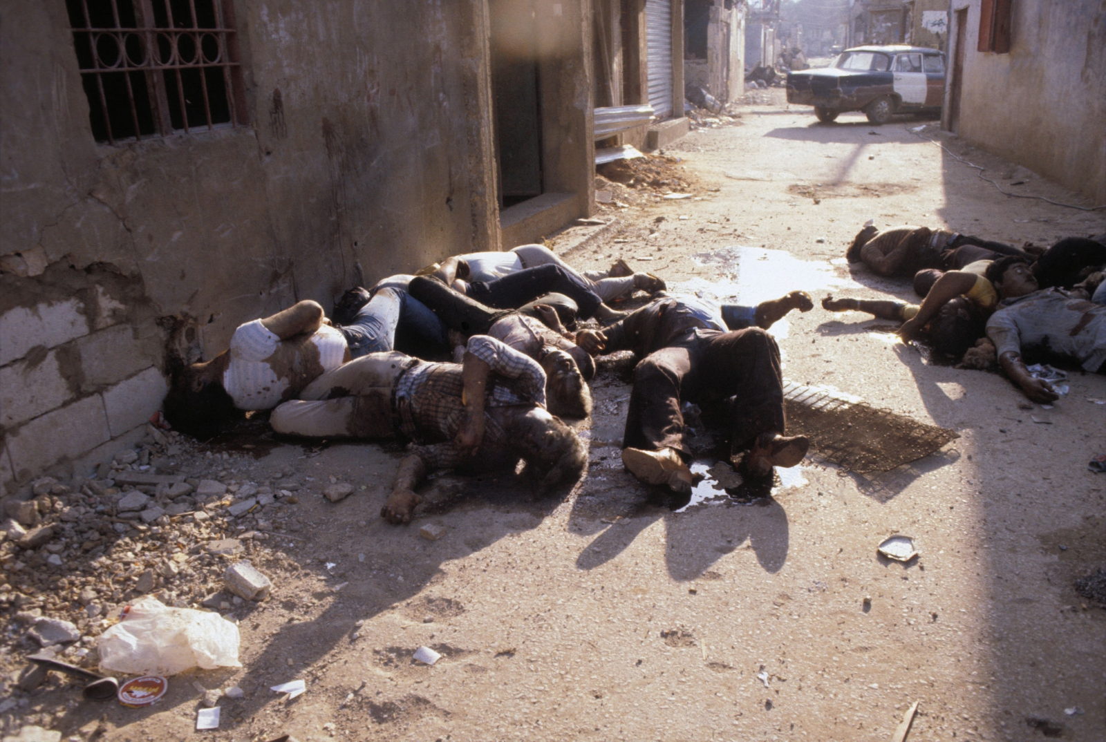 Исторические фотографии Гражданской войны в Ливане (1982-1984) «Амаль», Бейруте, время, Арафат, армия, продолжают, Ребенок, Бейрут, Бейрута, войны, Бойцы, после, сопротивляться, Сабре, последователи, беженцев, лагере, просирийских, отрядам, Набатии