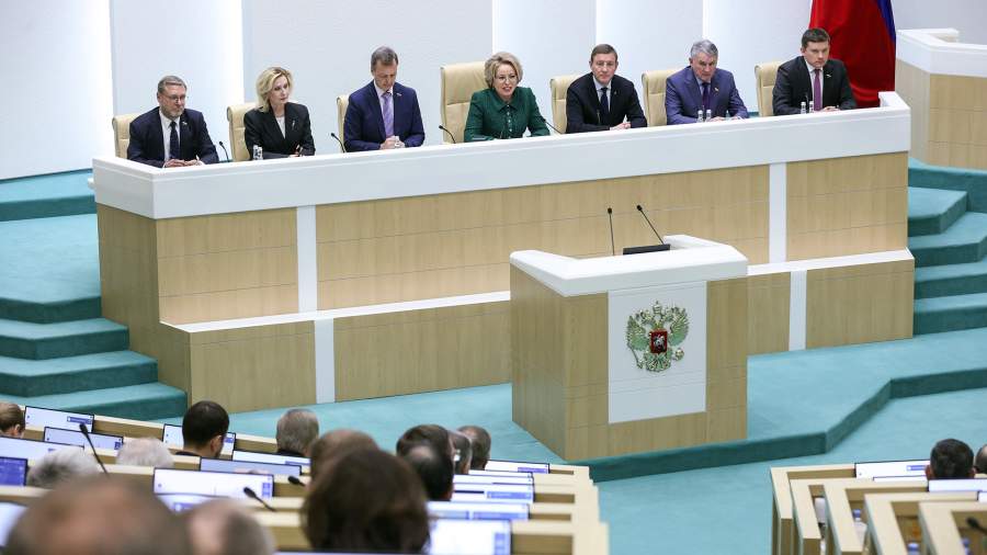Путин на встрече с Володиным обсудил вопросы формирования правительства