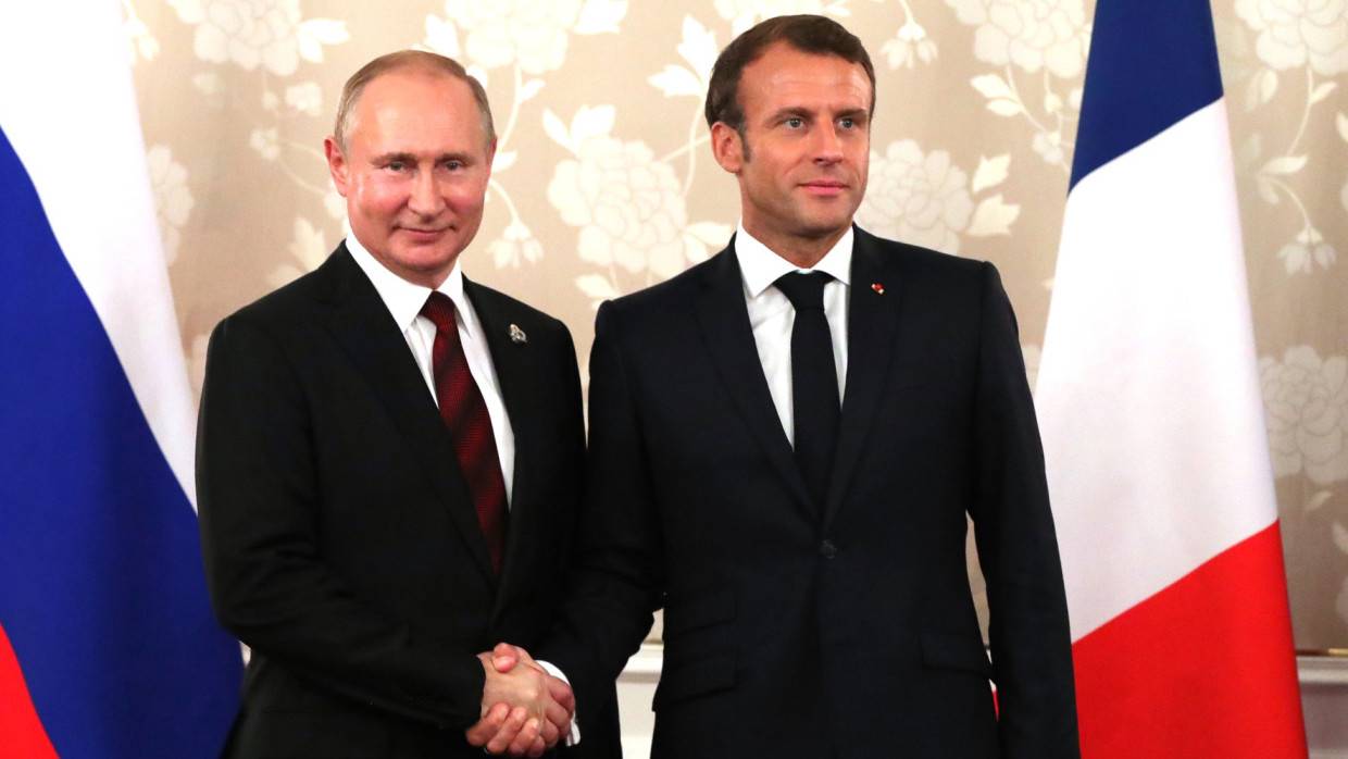 Елисейский дворец анонсировал телефонный разговор Путина и Макрона