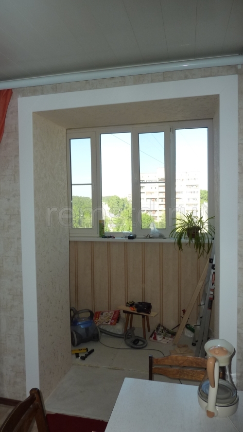 Утепление и объединение балкона с кухней своими руками.