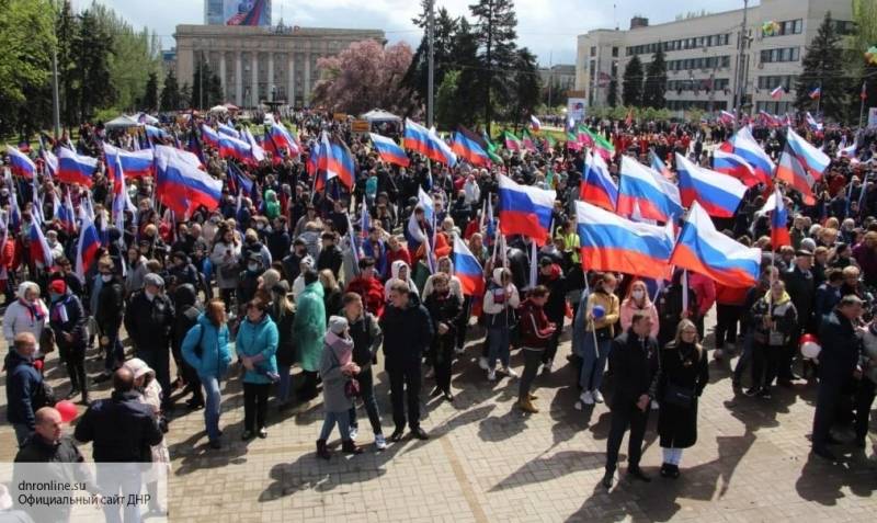 Признание донецкой луганской республики. Донецк и Луганск. Народ Донецка. Признание Донецкой и Луганской народных республик.