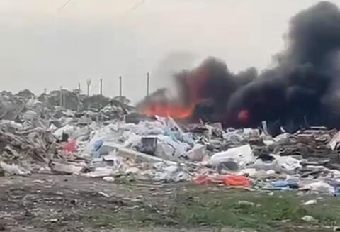 Будем дышать пластиком: мусорный полигон загорелся под Краснодаром