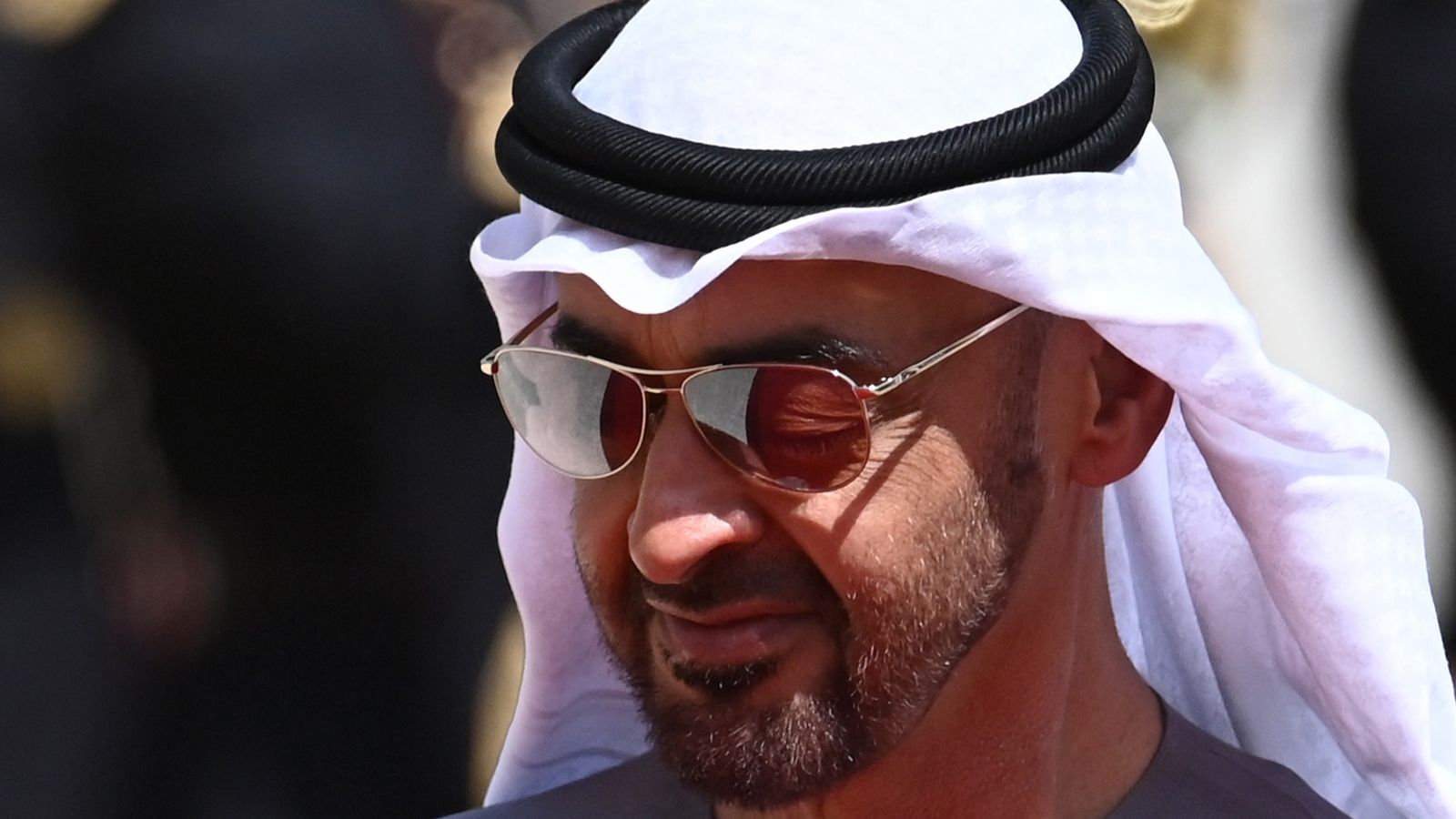 ОАЭ передадут украинцам гуманитарную помощь в размере 100 млн долларов