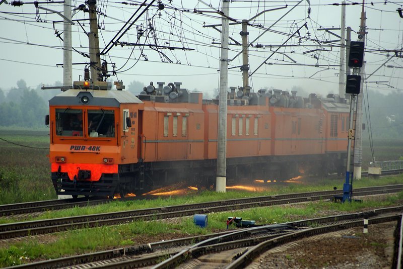 Как и зачем шлифуют рельсы? Как и зачем шлифуют рельсы? поездка