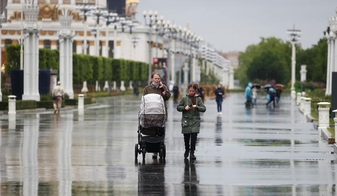 Главный санитарный врач Москвы обязал провести вакцинацию 60% работающих граждан