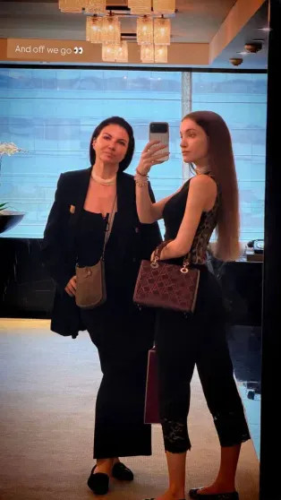 В сети появилось редкое фото мачехи Тимати Ирины Андреевой Андреева, Тимати, Юнусова, Решетова, Алиса, Симона, Андреевой, после, Ивановой, иногда, Анастасия, Решетовой, матерью, Шишковой, Ильдар, Ириной, женой, живут, много, дочерью