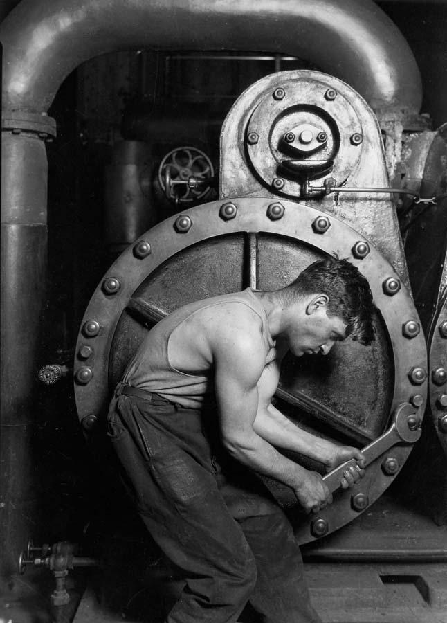 Cамые впечатляющие кадры жизни американских рабочих начала XX века высота