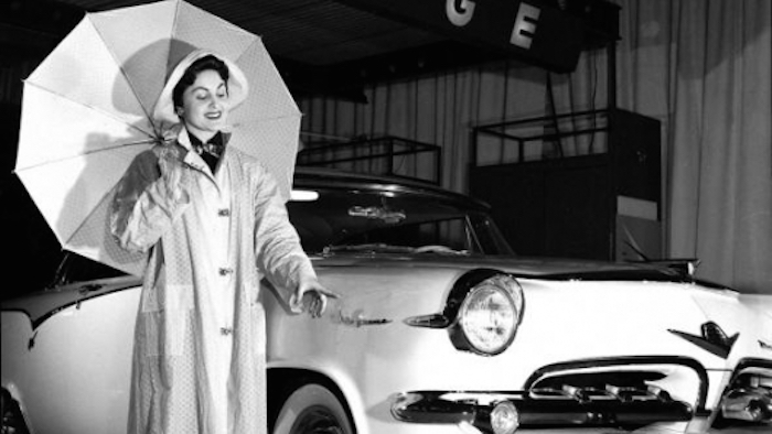 Ретро-автомобили: первый автомобиль для женщин из 1950-х Dodge, Femme, Поскольку, войны, только, автомобиль, женщин, большинство, женщины, после, американских, модели, Салон, предприятиях, добраться, можно, розовым, сожалению, брошюры, работу