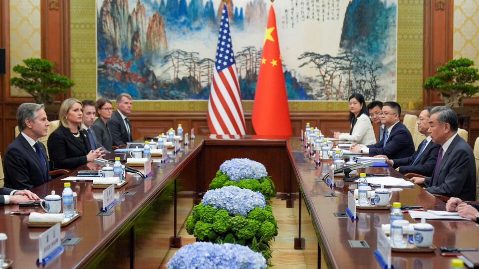 Ван И заявил Блинкену о недопустимости вмешательства США в дела Китая