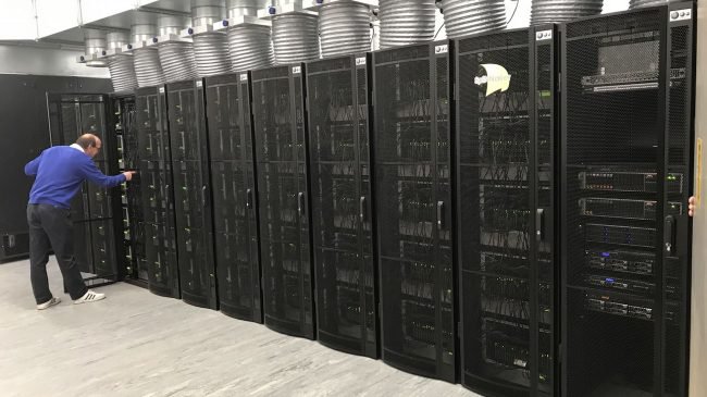 Впервые запущен самый мощный суперкомпьютер, имитирующий работу человеческого мозга компьютеры