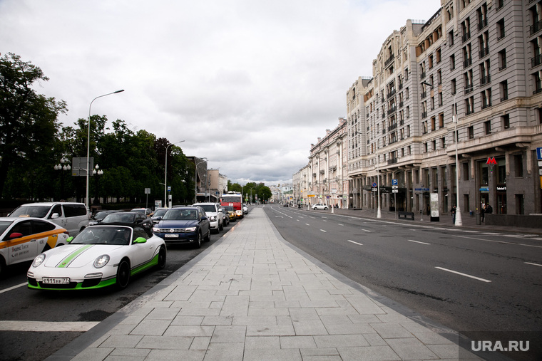 Московский несколько. Москва улица Тверская 24. Тверская 24 Москва. Тверская 24 Москва фото. Тверская 24 Москва что было.