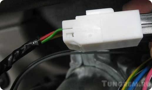 Замена  переключателей дворников, дальнего света и поворотов на Lada Kalina