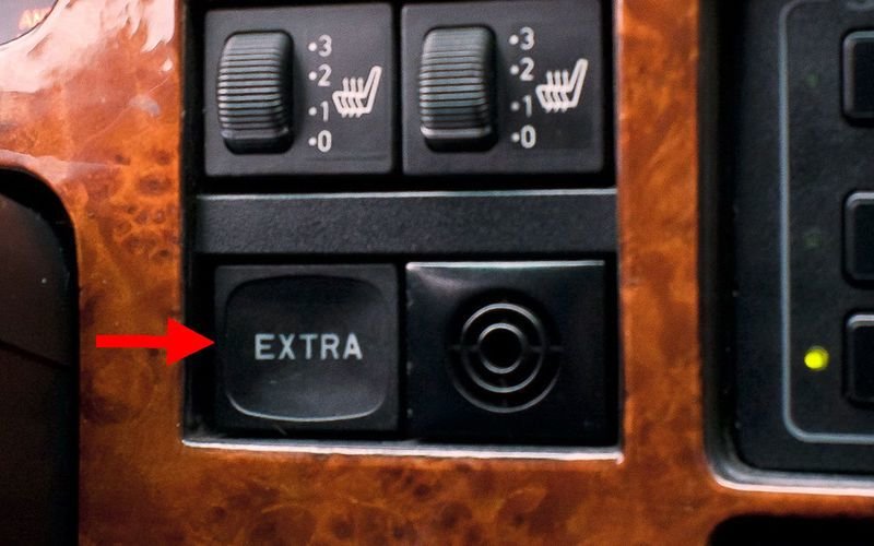 15 непонятных кнопок в автомобиле. Вы знаете, зачем они? кнопка, можно, кнопки, режим, увидеть, Источник, Toyota, включениевыключение, функции, движения, других, Nissan, машинах, марка, st3zrru, Оказывается, снова, мультимедийной, связана, както