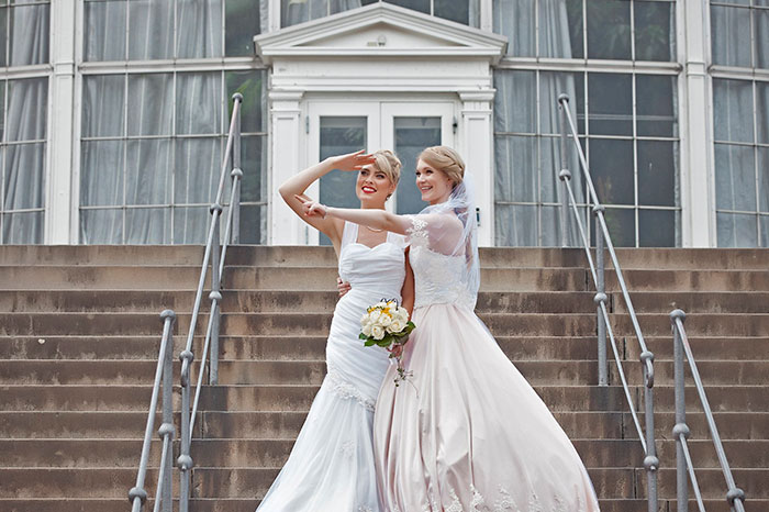 female-cosplayers-wedding-photos-1