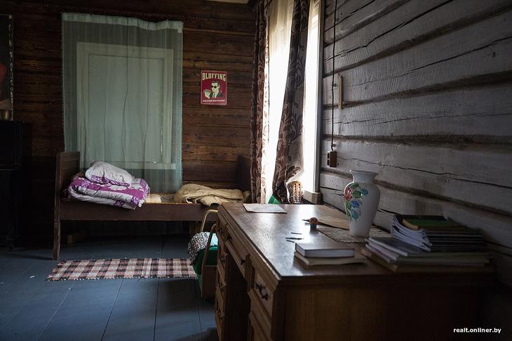 «Вложил сюда все свои сбережения». Как один человек возрождает деревню на Голубых озерах 