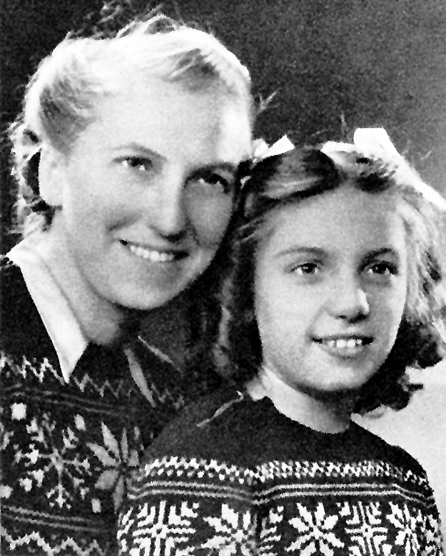 Мари-Тереза с дочерью