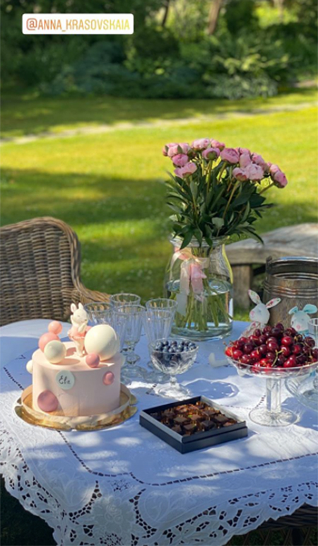 Сергей и Анна Семак поделились первой фотографией с внучкой Евой Дети,Дети знаменитостей