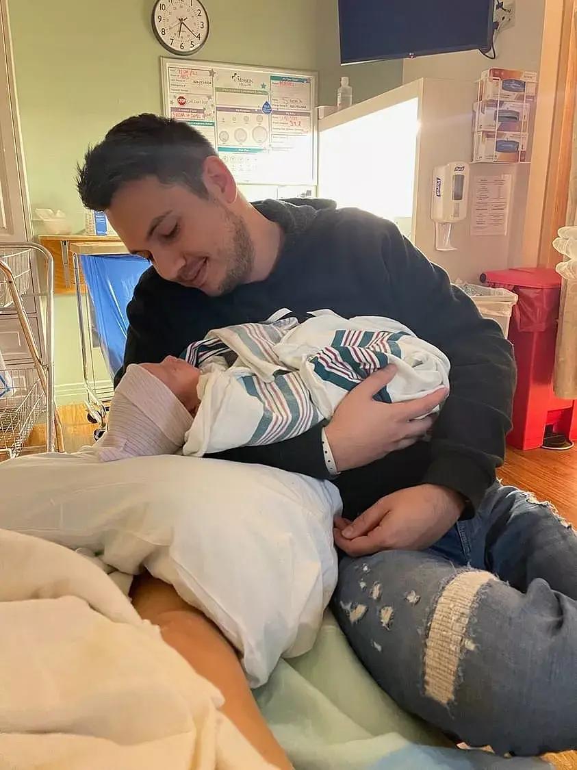 «Врачи хотели реанимировать жену, но я запретил»: история мужчины, потерявшего супругу после родов Кейтлин, чтобы, Джаред, Джареда, родителям, врачи, домой, только, своим, после, жидкости, время, пытались, часов, легкие, ребенка, помочь, больше, сердце, словам