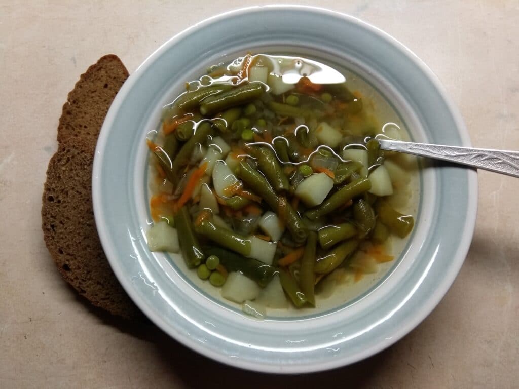 Овощной суп с зеленым горошком и стручковой фасолью первые блюда,супы