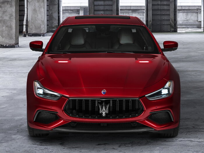 Maserati Ghibli назвали в честь ветра, дующего в пустыне Сахара/ Фото: drom.ru