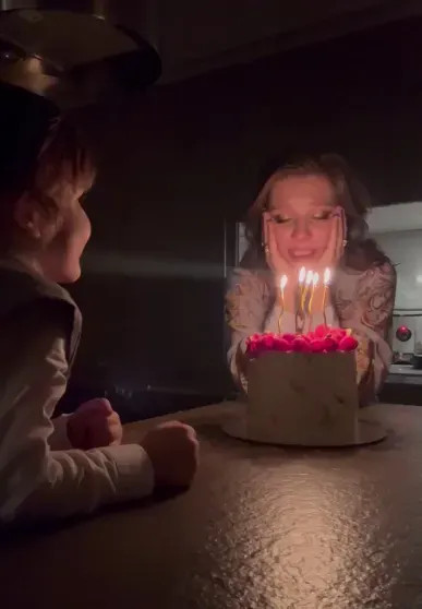 Слёзы счастья: как Елизавета Арзамасова отпраздновала свой день рождения с семьёй