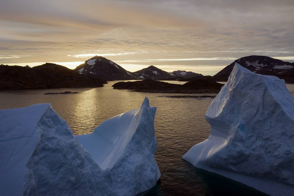 В Исландии прошли похороны исчезнувшего ледника