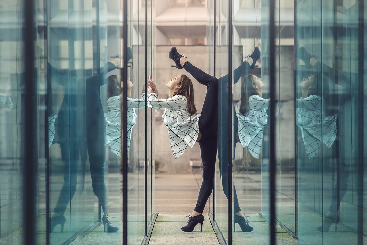 Танцоры на городских улицах Димитрия Роулланда Танцоры на городских улицах Димитрия Роулланда фотография