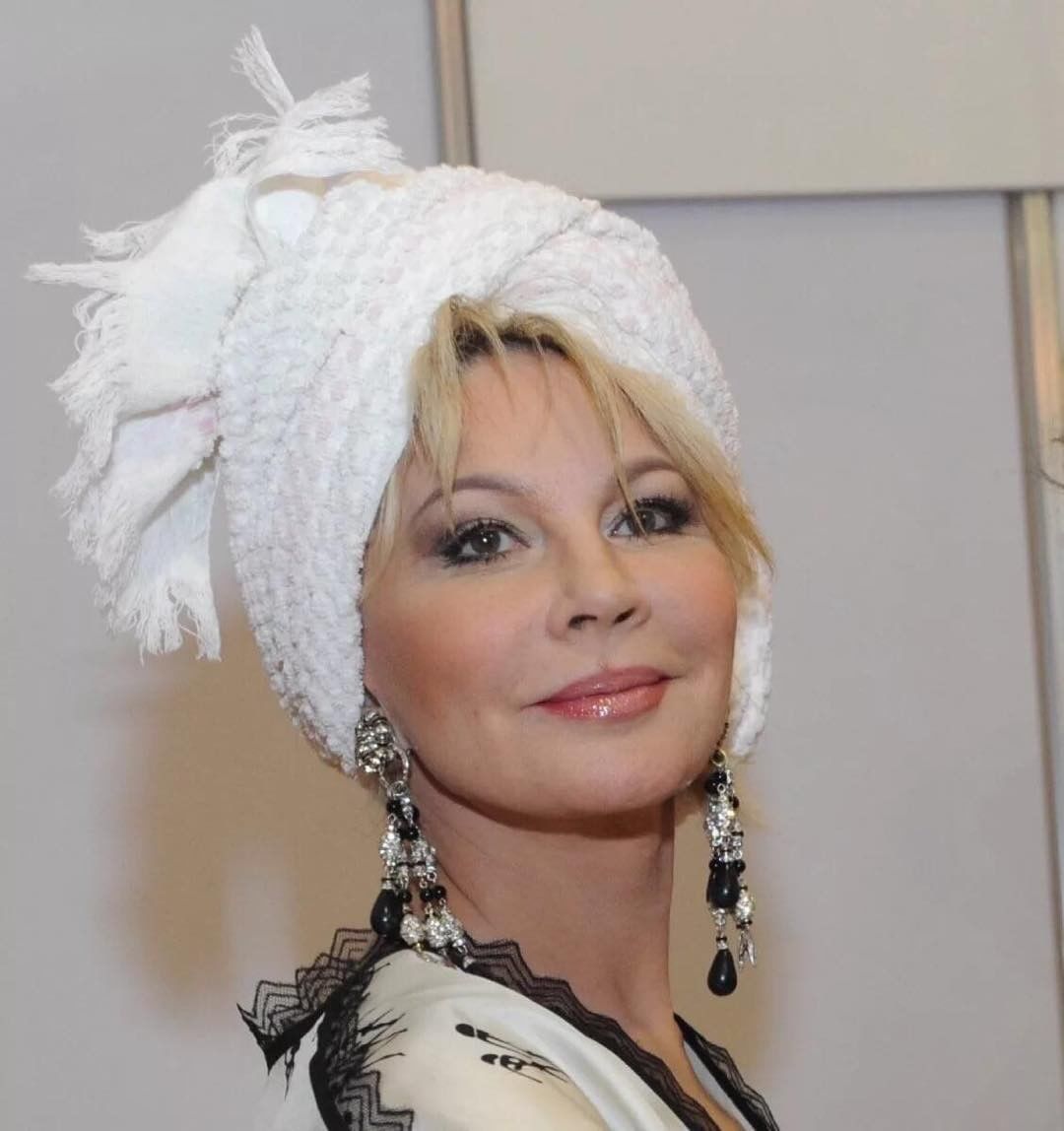 В Сети ожесточенно спорят, кто красивее:Татьяна Веденеева или Лайма Вайкуле? А вам как кажется? В Сети ожесточенно спорят, кто красивее:Татьяна Веденеева или Лайма Вайкуле? А вам как кажется? актрисы,женщины,красота,фотографии