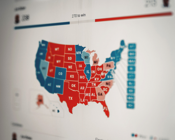 От сатиры до абсурда: как выборы в США превратились в шоу