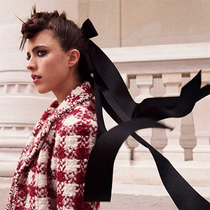 Неделя высокой моды в Париже: Кароль Буке, София Коппола и Маргарет Куэлли в образе невесты на показе Chanel Новости моды