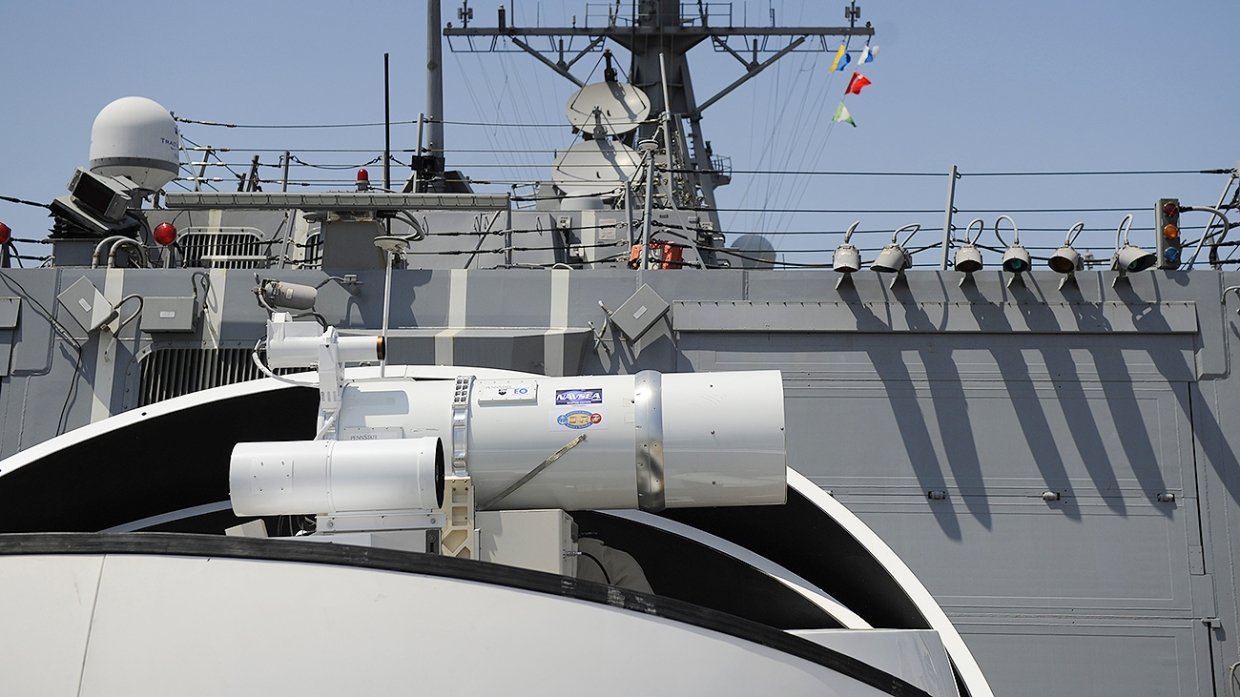 ВМС США разрабатывают четыре вида боевых лазеров — СМИ
