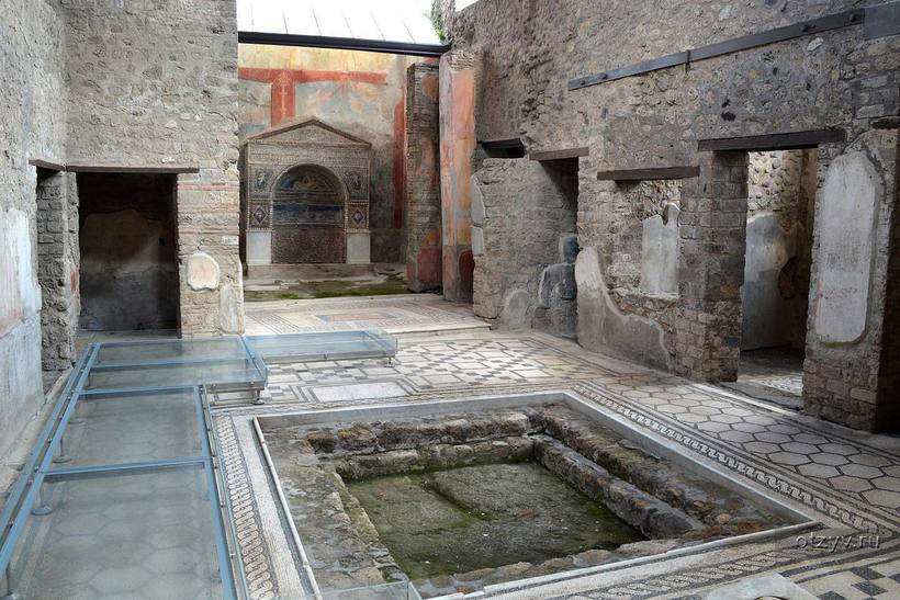 Как выглядели внутри дома жителей Помпей — города, погибшего под пеплом