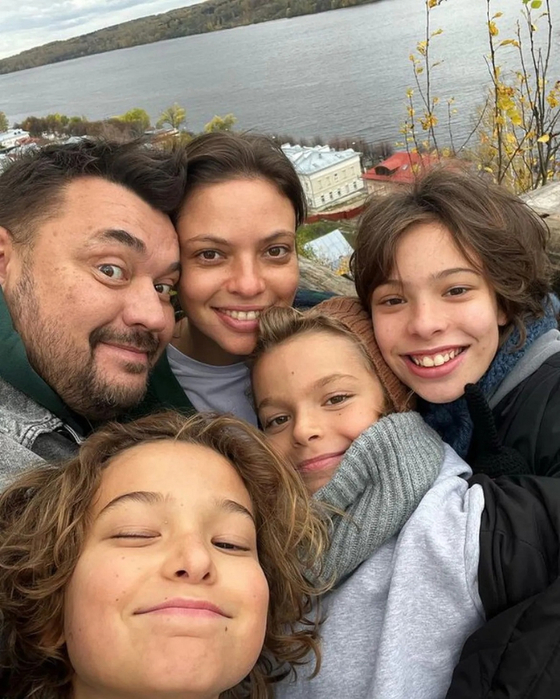 YisNIeBfHwA (560x700, 393Kb)