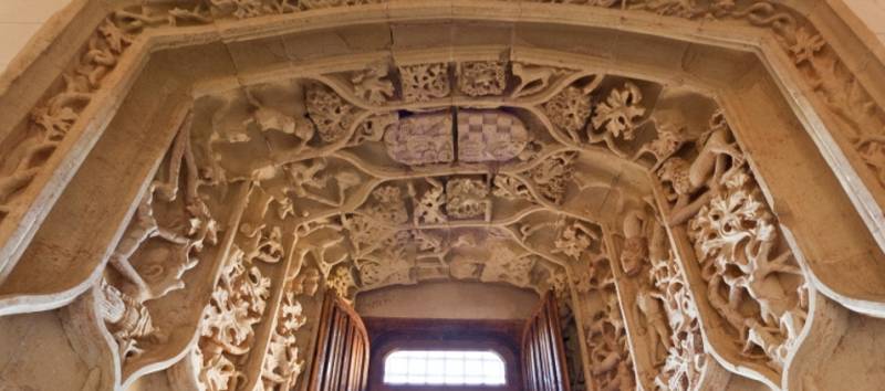 Бельмонте: замок специально для кино история