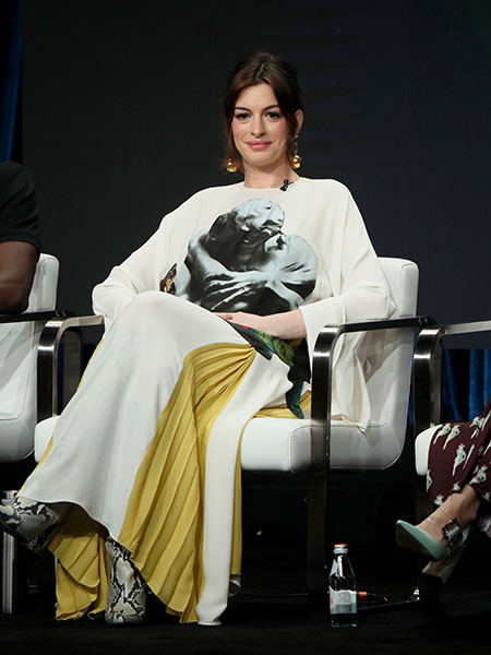 Энн Хэтэуэй вышла в свет впервые после объявления о беременности Дети,Беременные звезды