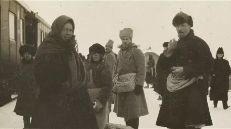 В погоне за утопией: политика военного коммунизма в 1917–1921 гг. и ее последствия В погоне за утопией: политика военного коммунизма в 1917–1921 гг. и ее последствия история