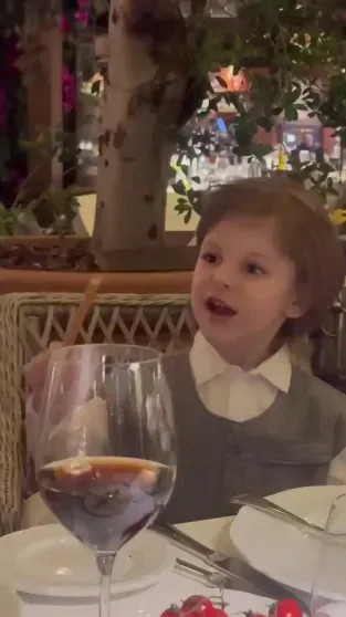 Слёзы счастья: как Елизавета Арзамасова отпраздновала свой день рождения с семьёй