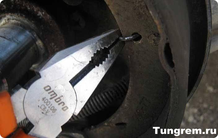 Замена задних тормозных колодок на LADA KALINA