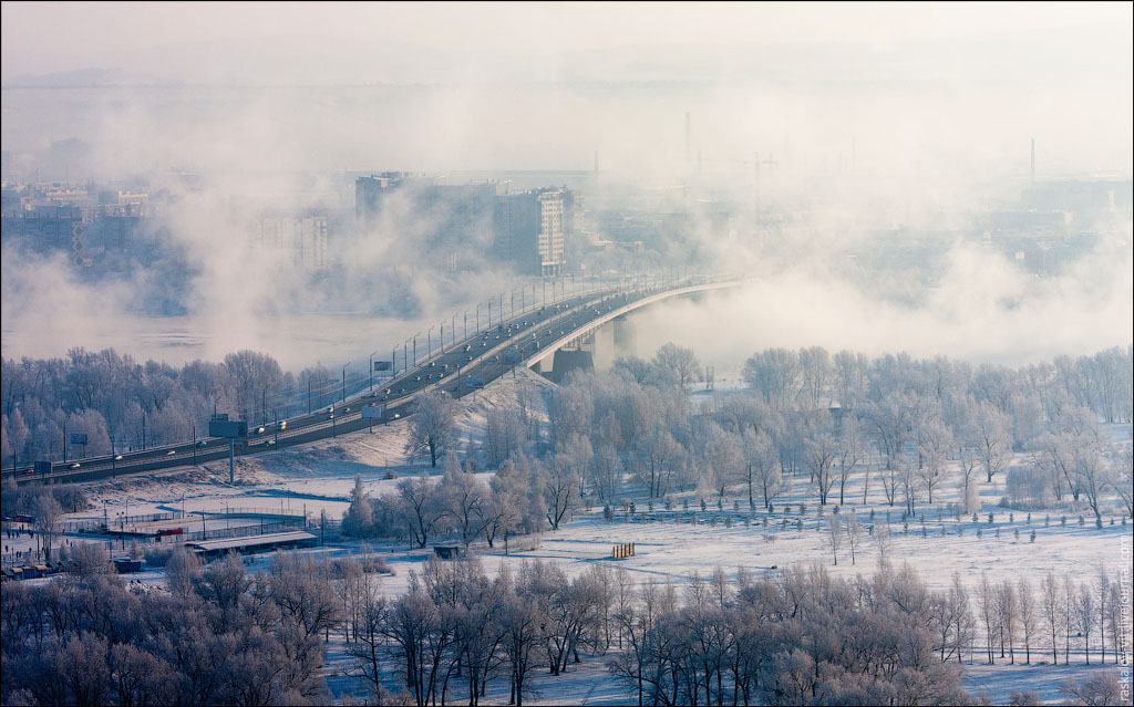 Высотный Красноярск Красноярска, больше, Красноярск, около, берег, почти, более, видно, комплекс, в районе, feelekЖилой, «Перья», и парящий, туман, Енисеем Енисей, Виной, перестал, замерзать, Красноярская, ГЭС При