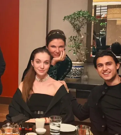 В сети появилось редкое фото мачехи Тимати Ирины Андреевой Андреева, Тимати, Юнусова, Решетова, Алиса, Симона, Андреевой, после, Ивановой, иногда, Анастасия, Решетовой, матерью, Шишковой, Ильдар, Ириной, женой, живут, много, дочерью